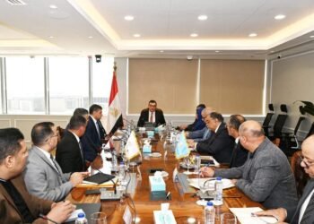 “الإسكان”: 2660 وحدة سكنية وتجارية تحت التنفيذ في بورفؤاد ببورسعيد