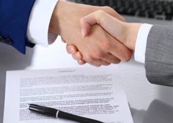 خبراء يحذرون: ضعف التنسيق الدولي يعرقل أزمة التجارة غير المشروعة ويقوّض جهود مكافحتها