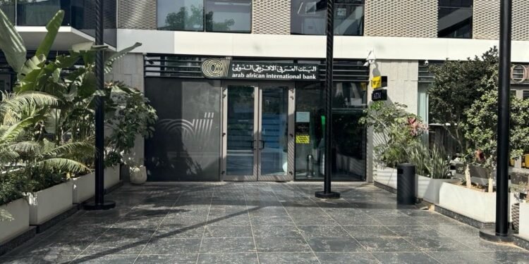 البنك العربي الأفريقي الدولي يفتتح فرعه رقم 98 في “بالم هيلز – جولف سنترال”