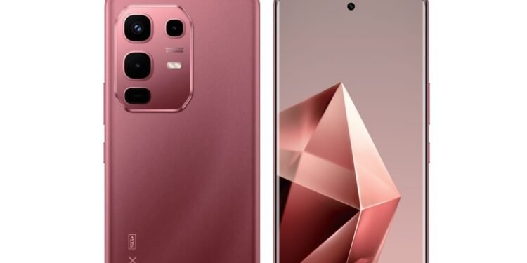 Infinix تطلق NOTE 50S من قلب المتحف المصري الكبير.. هاتف جديد بتصنيع محلي