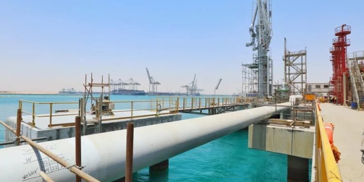 “القابضة للنقل البحري” تدخل ضمن تحالف استيراد الغاز الصخري الأمريكي