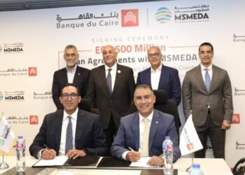 بنك القاهرة وجهاز تنمية المشروعات يوقعان عقدين بـ500 مليون جنيه لتمويل المشروعات متناهية الصغر