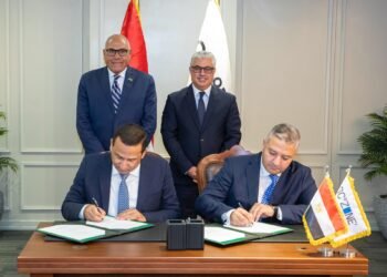  اقتصادية قناة السويس توقع عقد مشروعين مع تحالف (مصري – تركي) باستثمارات 4.2 مليون دولار أمريكي