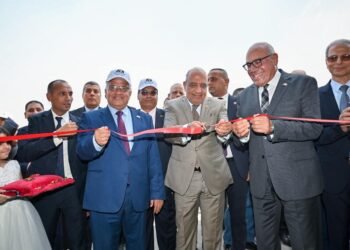 افتتاح خط إنتاج أبراج كهرباء الجهد العالي بمصنع الطائرات بالتعاون بين الهيئة العربية للتصنيع ووزارة الكهرباء