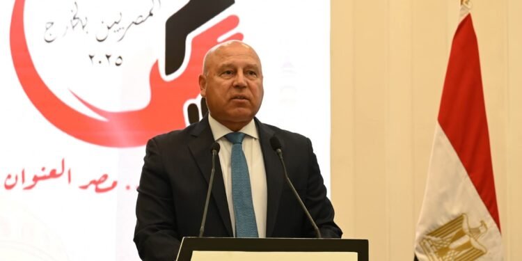 وزير الصناعة: استثمارات تتجاوز 2 تريليون جنيه لتحديث منظومة النقل وتحفيز النمو الصناعي