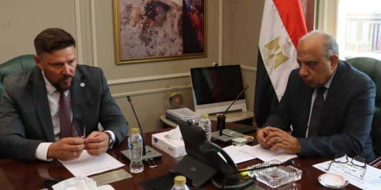 مصر وروسيا تبحثان تعزيز التصنيع المحلي في مشروع الضبعة النووي وتكثيف برامج التدريب