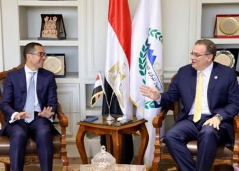 “الاستثمار” و “التنظيم والإدارة” فى تنسيق جديد لخدمة المستثمرين