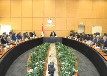 “الإسكان” تناقش آليات تشغيل محطات التحلية بالشراكة مع القطاع الخاص