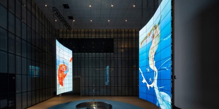 إل جي والمتحف الوطني الكوري يطلقان سلسلة فنية رقمية بشاشات OLED.. و”تزوسو” تدشّن أولى المعارض بـ88 شاشة