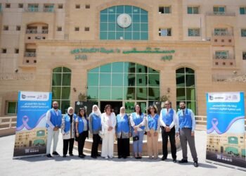 بنك قناة السويس يتبرع بأسرة طبية كهربائية لمستشفى “عبلة الكحلاوي” لدعم مرضى الزهايمر وكبار السن