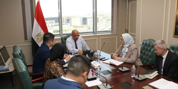 مدبولي: خطة لزيادة حجم أسطول الطيران بنحو 30% خلال الفترة المقبلة