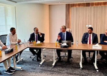 وزير البترول يدعم توسع الشركات المصرية في مشروعات الطاقة بالإمارات