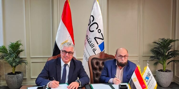 اقتصادية قناة السويس توقع عقد مشروع لصناعة الملابس الجاهزة باستثمارات 35.2 مليون دولار أمريكي