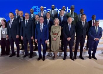 وزير البترول يعلن إطلاق مشروع للمسح السيزمي بأحدث التقنيات في شرق المتوسط