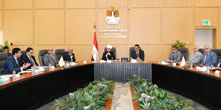 وزيرا الإسكان والأوقاف يبحثان التعاون المشترك في الملفات القومية ومبادرة “صحح مفاهيمك”