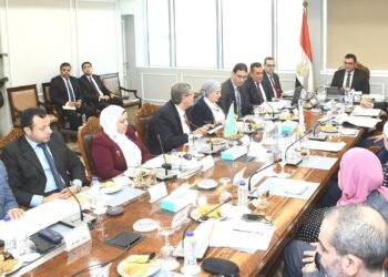 وزير الإسكان: ضوابط جديدة وتيسيرات للمستثمرين لدفع عجلة الاستثمار السياحي