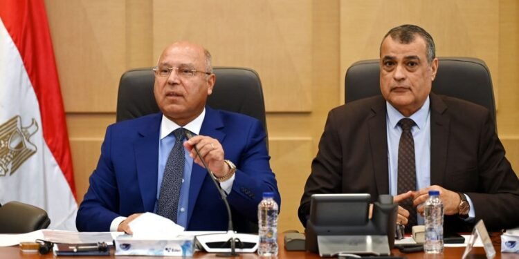 الحكومة تلزم شركات الأسمدة بحصص التوريد والتصدير و توفر الغاز وتتصدى للتلاعب بالأسعار