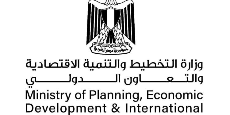 التخطيط: الناتج المحلي لمصر ينمو 5% بالربع الرابع و4.4% سنويًا في 2024/2025