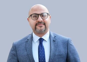 خبير ذكاء اصطناعي يحذر: سباق الذكاء الخارق بدأ فعليً واعتماد سياسة البيانات المفتوحة خطوة حاسمة لتعزيز جاهزية مصر