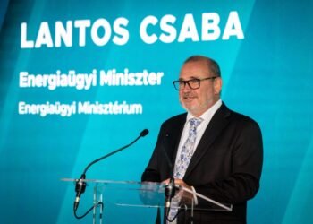 السويدي إلكتريك تضع حجر الأساس لأكبر محطة طاقة مركبة بالهيدروجين في المجر