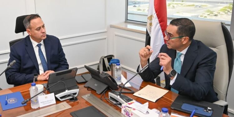 وزير الاستثمار يبحث مع وفد S&P Global مستجدات التصنيف الائتماني وبرامج الإصلاح المالي في مصر
