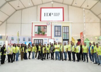 “التعمير والإسكان العقارية” تستضيف مبادرة “مدرسة السعادة” لدعم الطلاب الأكثر احتياجًا وتوزيع المستلزمات الدراسية