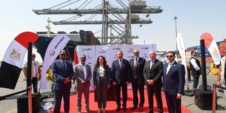 دي بي ورلد تستقبل السفيرة الأمريكية بالقاهرة ووفد شركات أمريكية كبرى بميناء السخنة