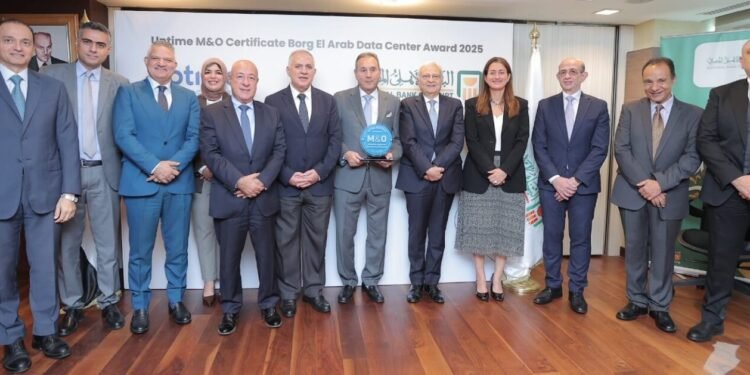 البنك الأهلي المصري يحصل على شهادة عالمية لإدارة وتشغيل مراكز البيانات من معهد Uptime Institute
