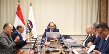 قطاع الأعمال العام يتابع جهود التوافق مع آلية تعديل حدود الكربون لتعزيز تنافسية الصادرات