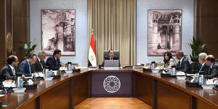 الحكومة تستهدف إنتاج 10 ملايين متر مكعب يوميًا من المياه المحلاة خلال 6 سنوات