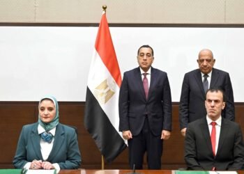 مصر والإمارات توقعان اتفاقية تعاون لتنفيذ الدراسات النهائية لمشروع الربط الكهربائي بين مصر وأوروبا