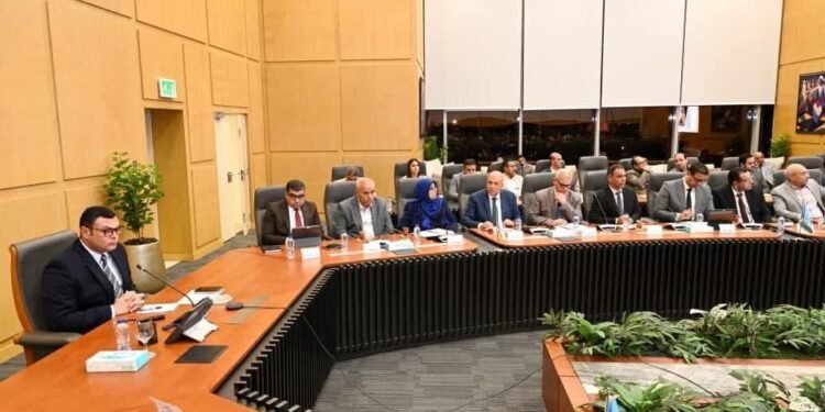 وزير الإسكان يتابع الموقف التنفيذي لمشروعات الإسكان بعدد من المدن والمحافظات