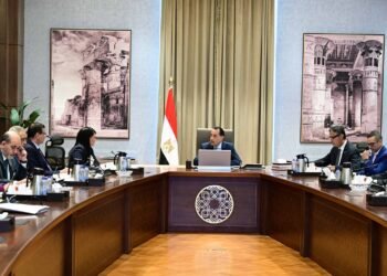 مدبولي: نواصل التنسيق بين الجهات لضمان توافر السلع الاستراتيجية وضبط الأسواق