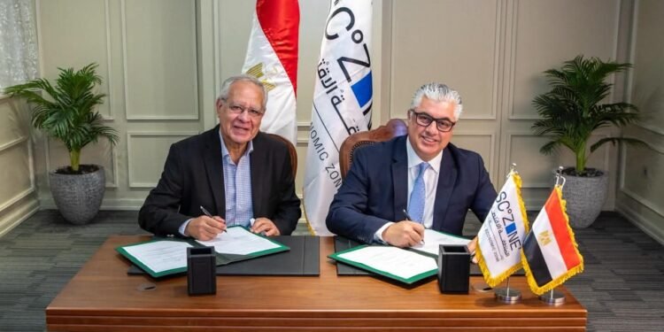 اقتصادية قناة السويس توقّع عقود مشروعات جديدة باستثمارات تتجاوز 75 مليون دولار وصادرات تفوق 100 مليون سنويًا