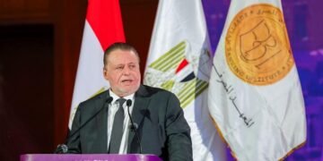 محافظ البنك المركزي يشهد تخريج دفعات جديدة من برنامج “قيادات المستقبل” بالمعهد المصرفي المصري