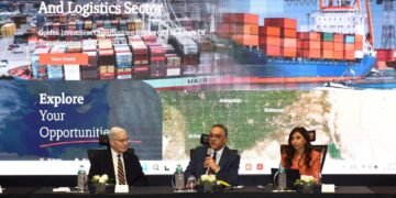 الاستثمار : مصر تسعى لزيادة الصادرات إلى 125 مليار دولار بحلول 2030