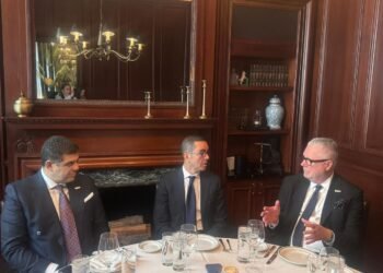 وزير الاستثمار يبحث مع الرئيس التنفيذي لشركة فوربس تنفيذ مشروع برج فوربس الدولي بالعاصمة الإدارية