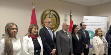 شراكة استراتيجية بين التعليم ودالتكس لإنشاء مدرستين فنيتين في الزراعة التكنولوجية