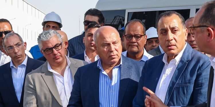 مدبولي يفتتح مشروعات صناعية بأكثر من 78 مليون دولار ضمن منطقة أوراسكوم بالعين السخنة