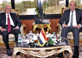 مجموعة كوبيلوزوس: نتطلع لتوسيع استثماراتنا في إدارة المطارات ومشروعات الطاقة المتجددة بمصر