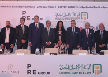 البنك الأهلي المصري يقود تحالفًا مصرفيًا بقيمة مليار جنيه لشركة مشارق للاستثمار العقاري 