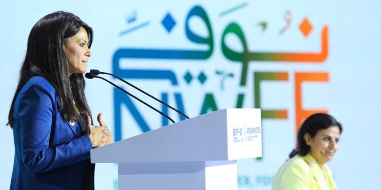 التخطيط : 4.5 مليار دولار استثمارات للمشروعات المناخية عبر منصة “نُوفّي” و5.2 جيجاوات طاقة متجددة قيد التنفيذ