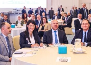 مصر تطلق برنامج الصناعات الخضراء المستدامة بتمويل 271 مليون يورو بمشاركة القطاع الخاص والبنوك