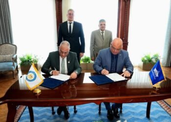 هيئة قناة السويس تتقدم نحو الحياد الكربوني 2030 بإطلاق مشروع محطة الغاز الطبيعي المسال