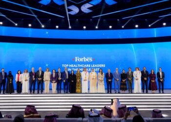 وزير الصحة السعودي يكرم قادة الرعاية الصحية بالشرق الأوسط في ملتقى فوربس بالرياض