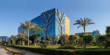 مينافارم وIAVI يوقعات شراكة لتوطين تصنيع اللقاحات والأجسام المضادة في إفريقيا