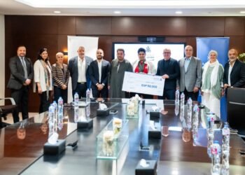 مؤسسة ماونتن ڤيو للتنمية تكرّم البطل البارالمبي أحمد مؤمن بعد فوزه بفضية العالم لرفع الأثقال للناشئين