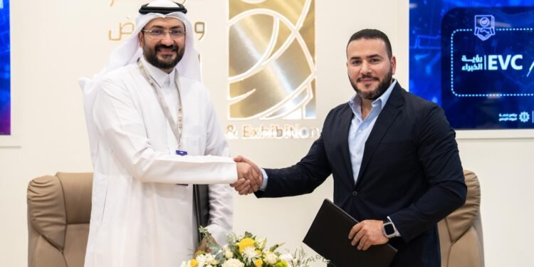 رؤية الخبراء وباي سكاي توقعان اتفاقية لتطوير منصة “زُمرة” الرقمية لخدمة ضيوف الرحمن