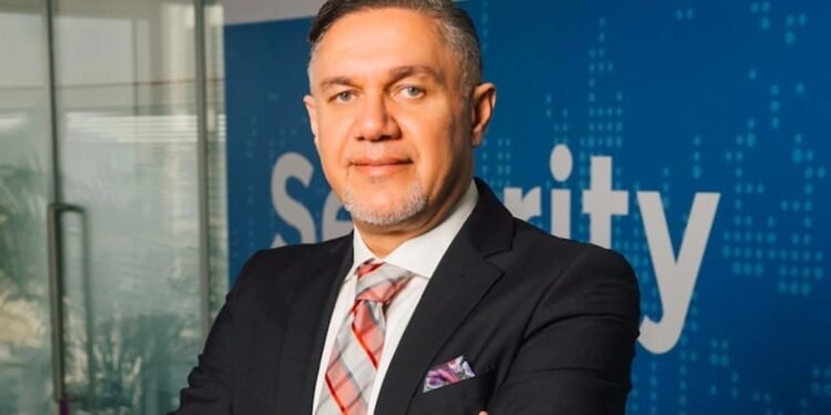 LogRhythm | Exabeam تعزز حضورها في السعودية بشراكة استراتيجية مع المعمر وافتتاح مركز ابتكار