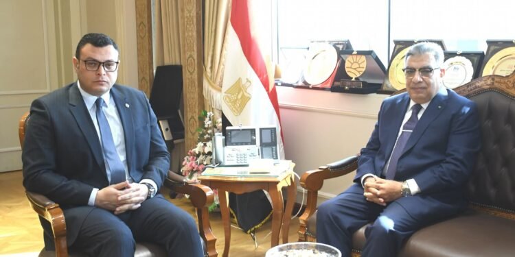 وزير الإسكان ومحافظ الدقهلية يتابعان المشروعات الخدمية لتعزيز جودة حياة المواطنين